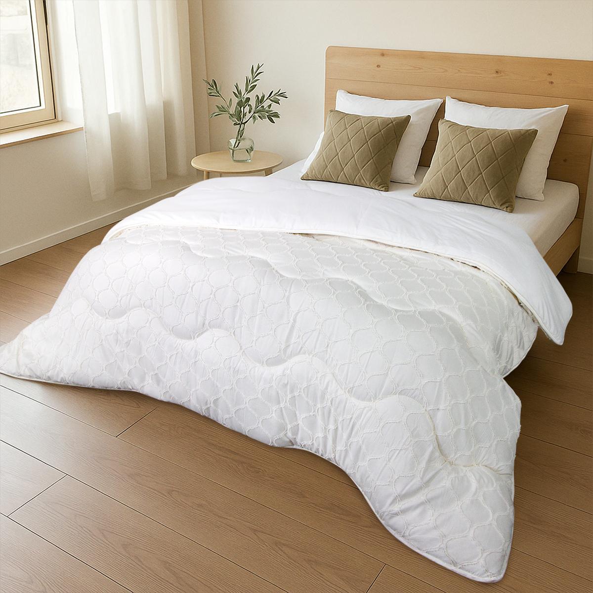 Tufted Curve dekbed Wit