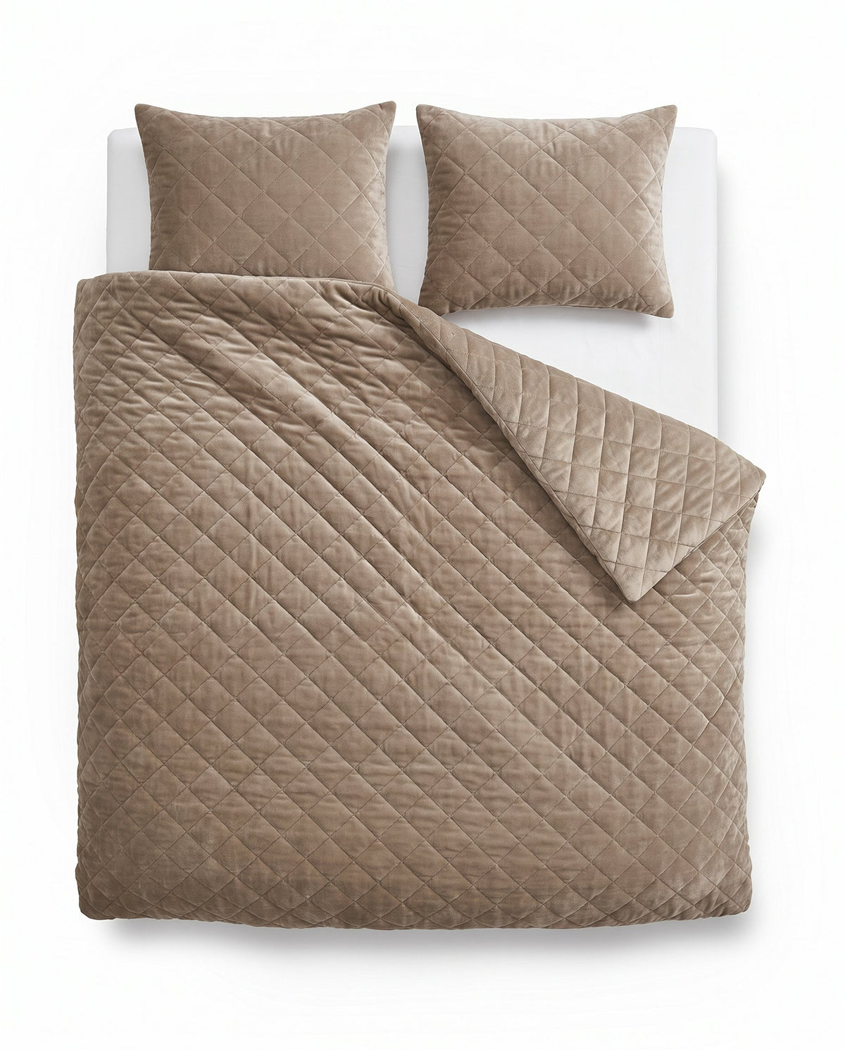 Chenille Velvet dekbed Taupe van bovenaf op bed