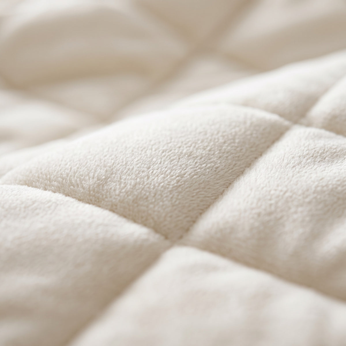 VANBRUINN Velvet Winterdekbed Pearl White detail